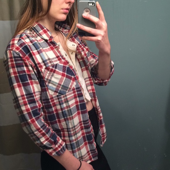 90’s Flannel - Picture 3 of 7